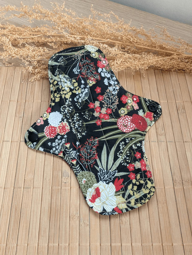Serviette hygiénique lavable noire