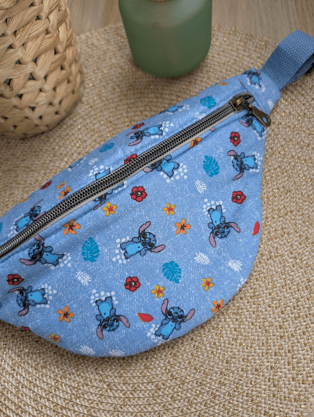 Sac banane enfant en tissu Stitch