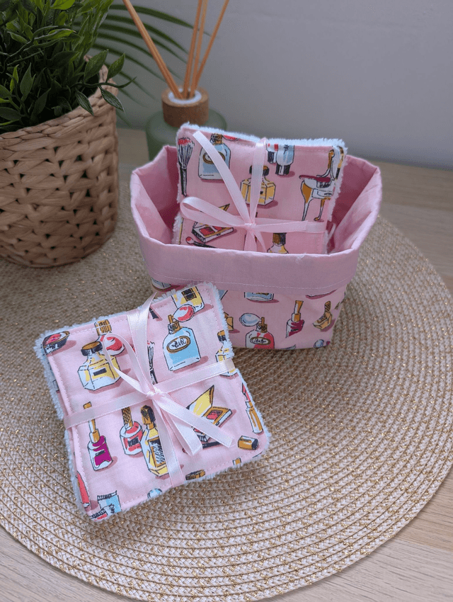 Panier de 10 cotons lavables démaquillants rose