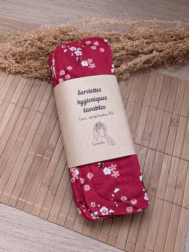 Serviette hygiénique lavable rouge fleuri (à l'unité ou en lot de 5)