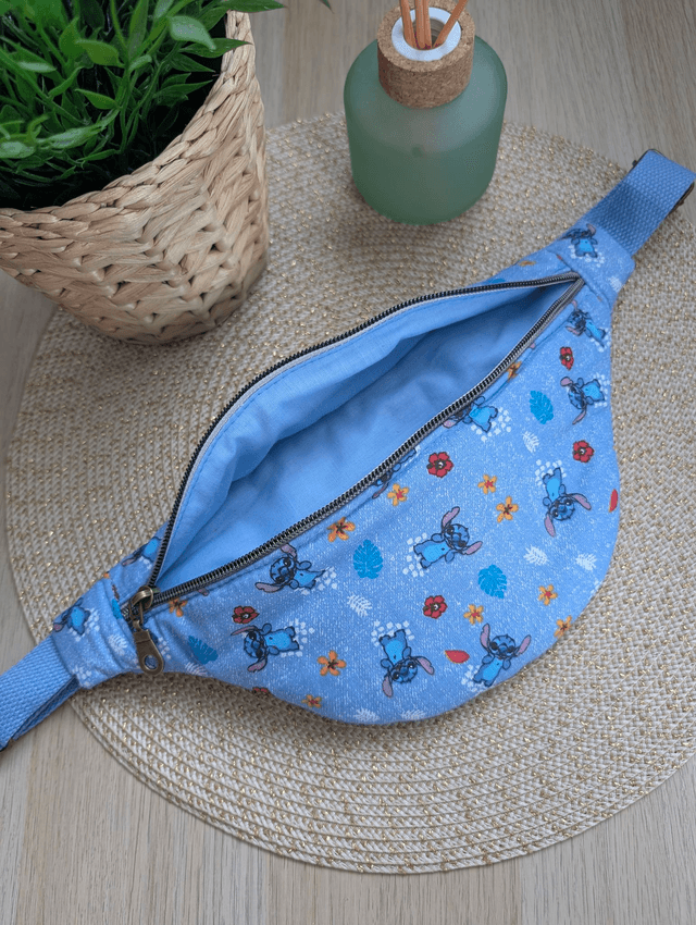 Sac banane enfant en tissu Stitch
