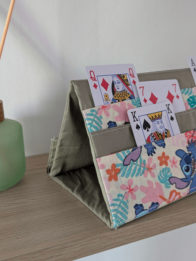 Porte-cartes de jeu modèle stitch beige