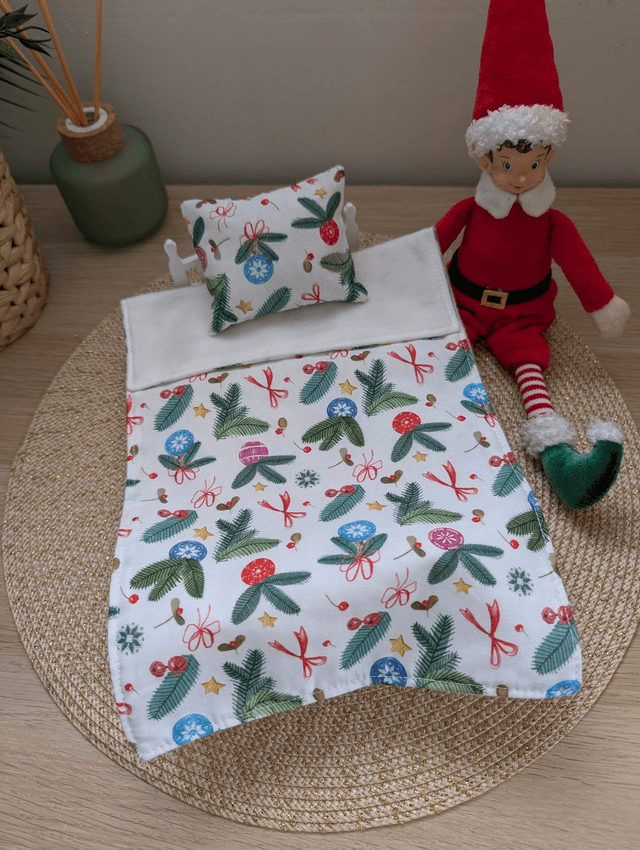 Parure de lit pour lutin farceur "boules de Noël"