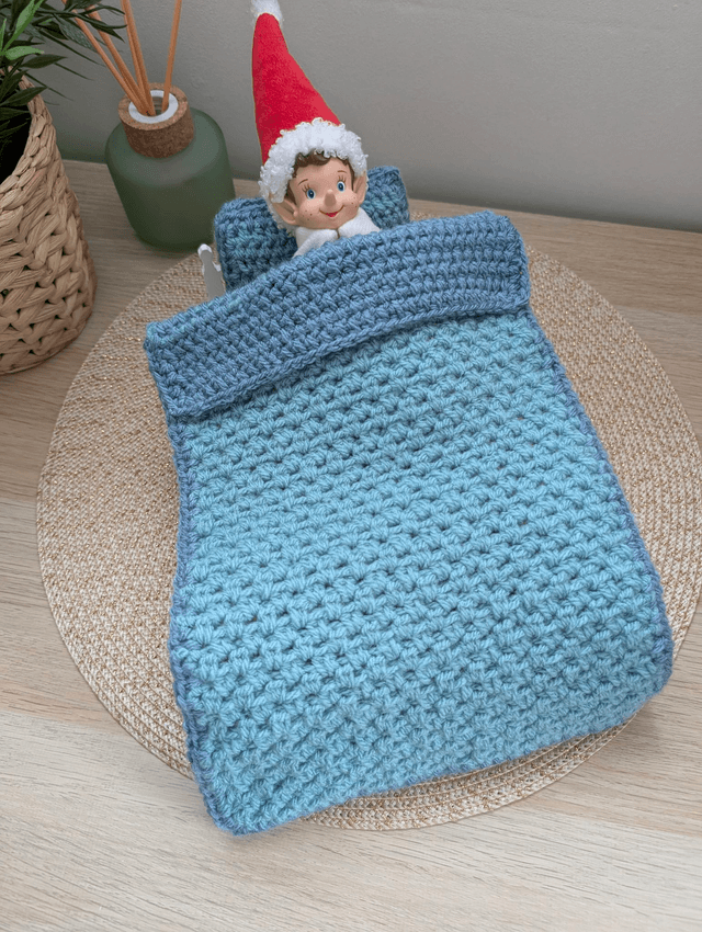 Parure de lit pour lutin farceur en laine bleue 