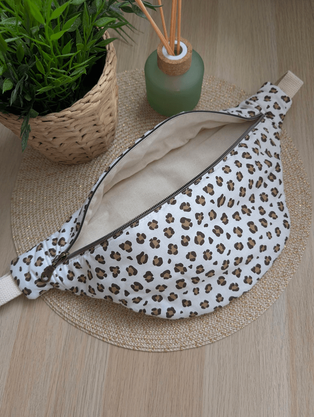 Sac banane femme en tissu léopard