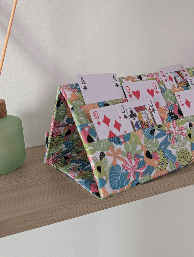 Porte-cartes de jeu modèle jungle colorée