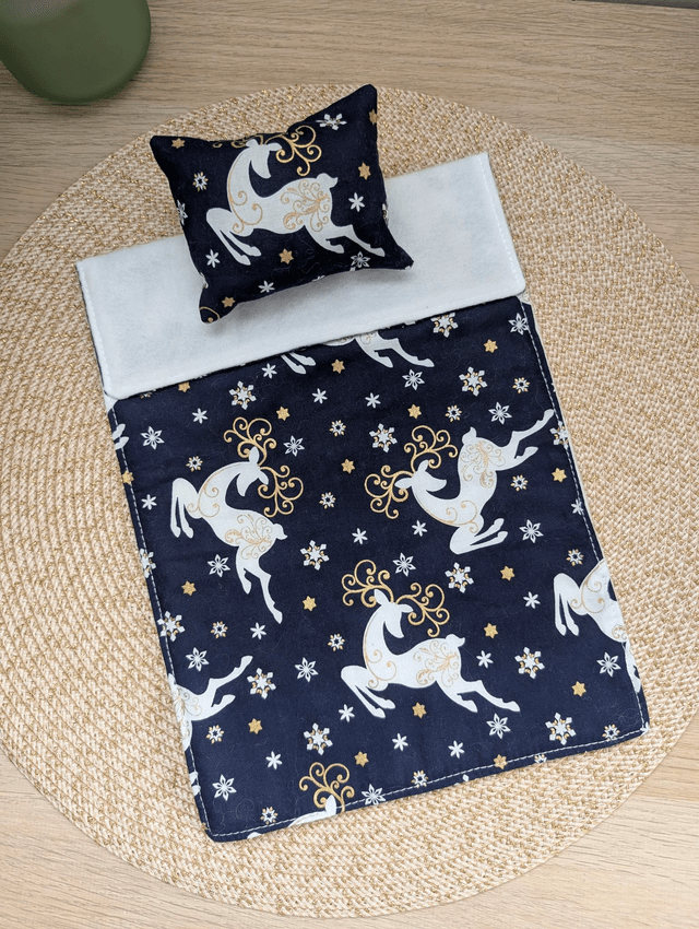 Parure de lit pour lutin farceur cerfs dorés sur fond blanc"