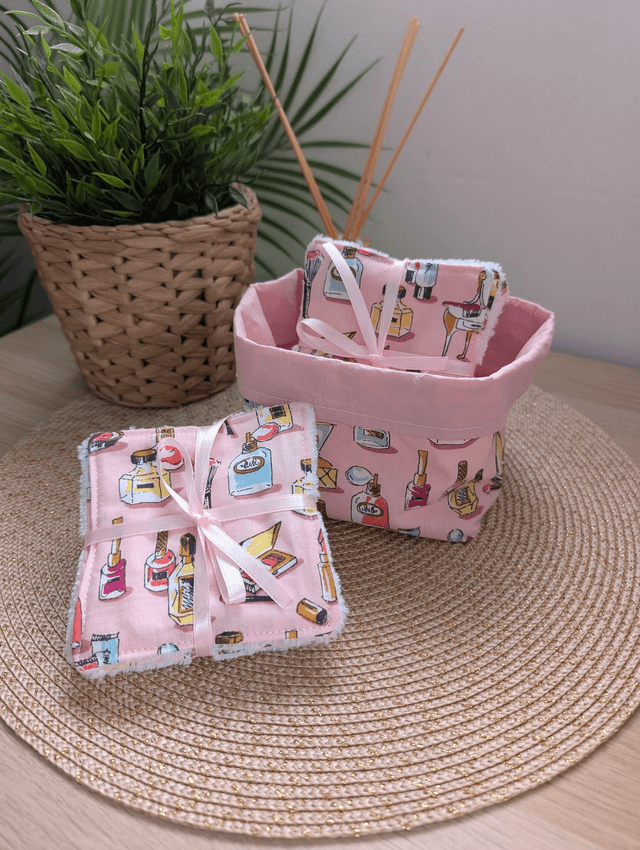 Panier de 10 cotons lavables démaquillants rose