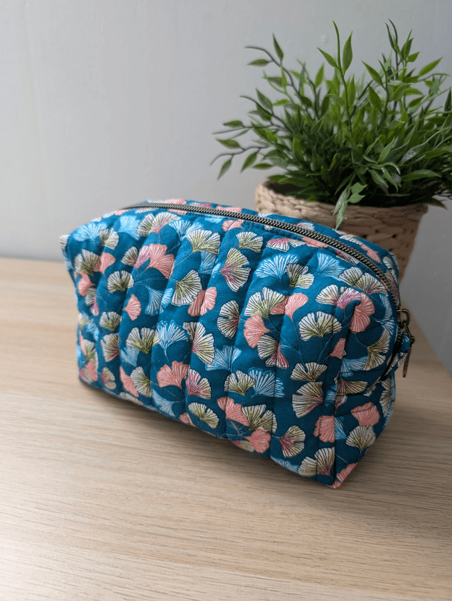 Trousse matelassée verte foncée