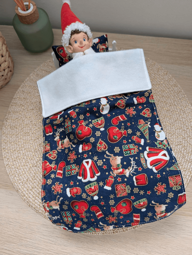 Parure de lit pour lutin farceur "bleu marine habits de Noël"