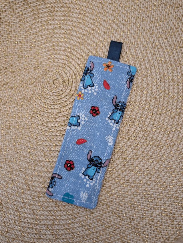 Marque page en tissu modèle Stitch