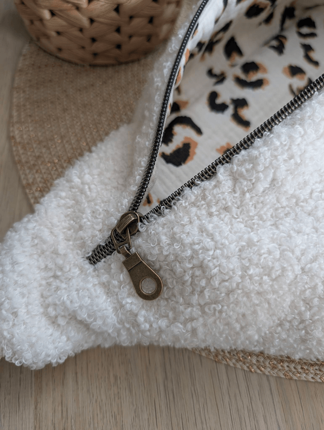 Sac banane femme en bouclette blanche