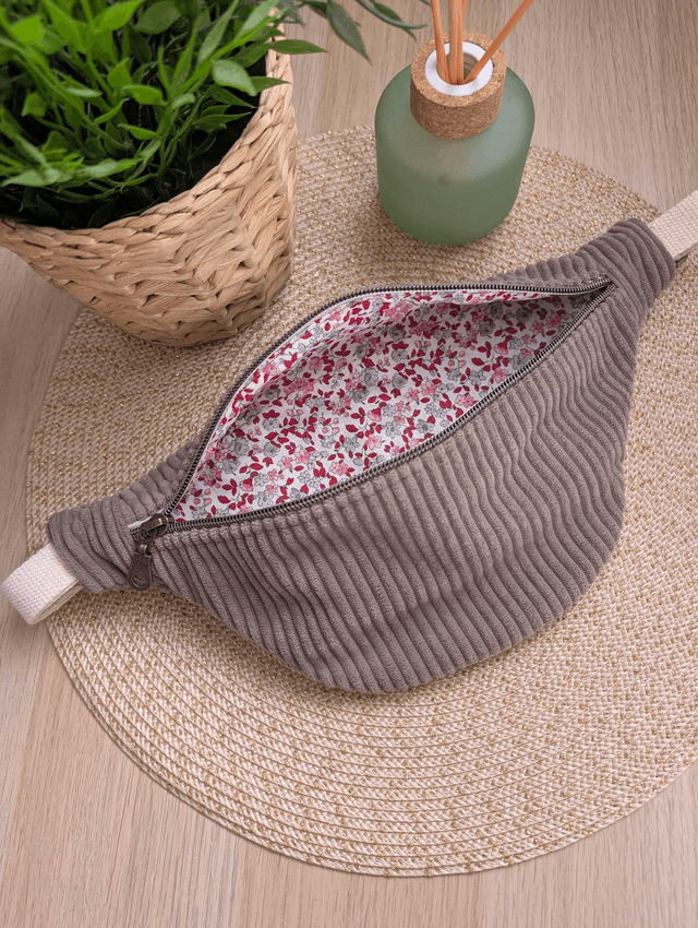 Sac banane enfant en velours cotelé marron glacé