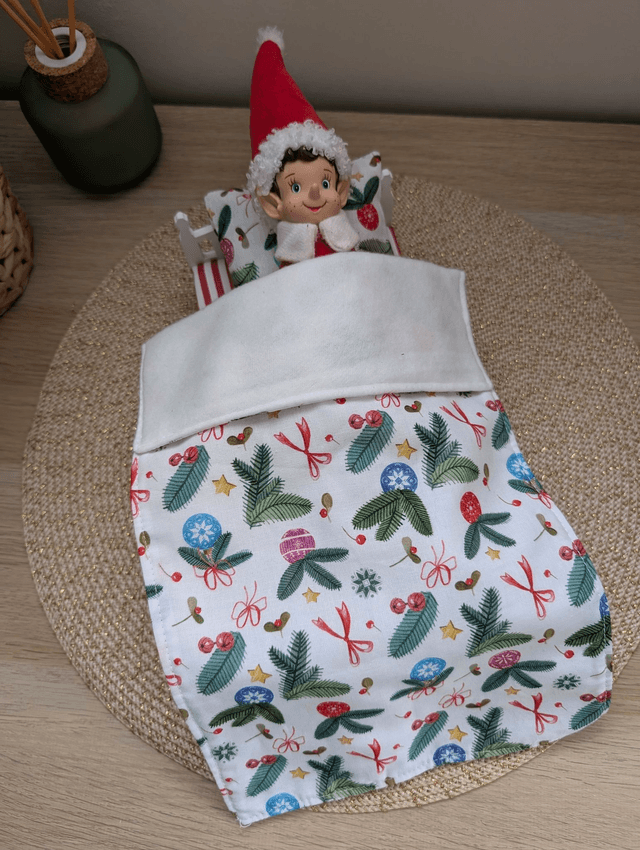 Parure de lit pour lutin farceur "boules de Noël"