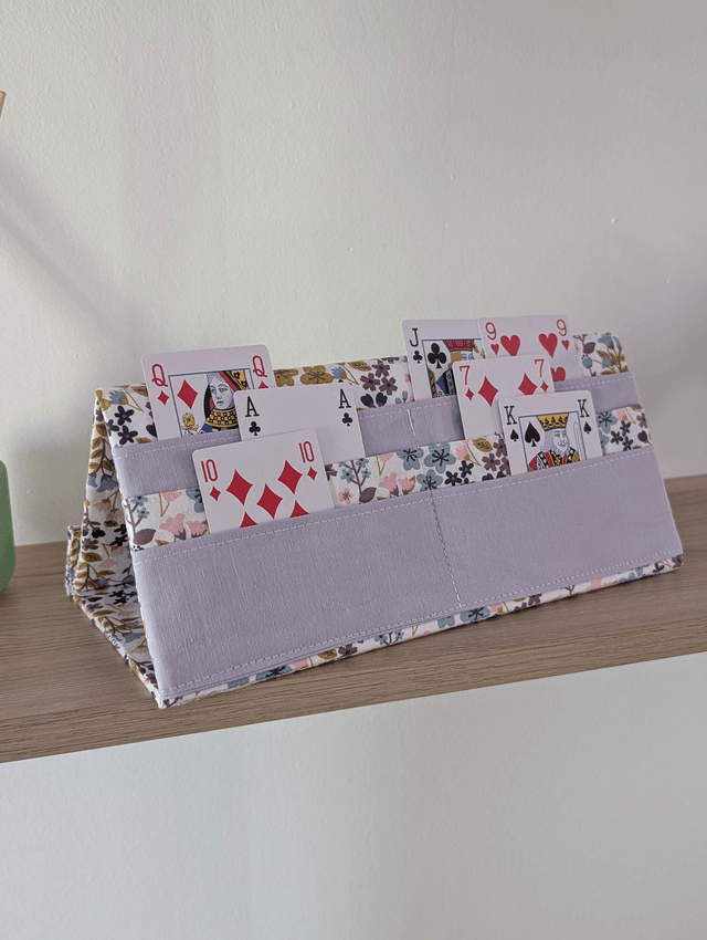 Porte-cartes de jeu modèle lilas fleuri