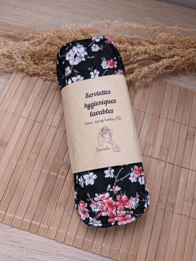 Serviette hygiénique lavable noire (à l'unité ou en lot de 5)