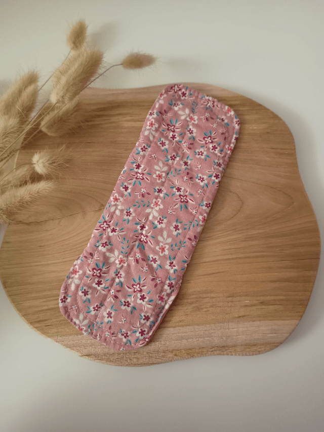 Serviette hygiénique lavable rose fleuri (à l'unité ou en lot de 5)