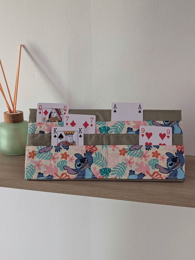 Porte-cartes de jeu modèle stitch beige